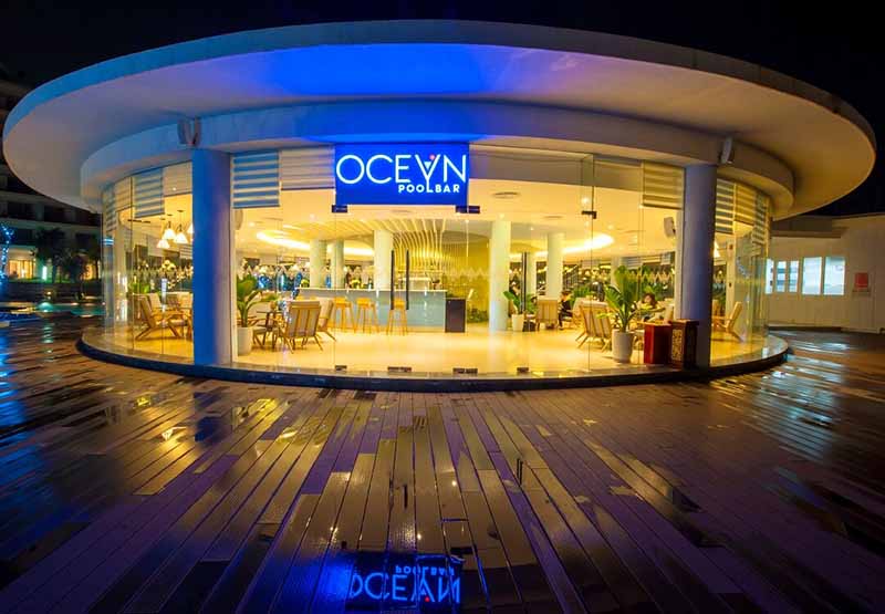 Ocean Pool bar